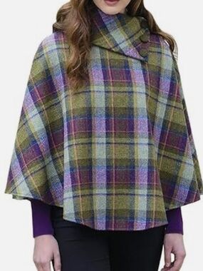 Mucros Weavers Irish Tweed Poncho for Women Made in Ireland 100% Irish Wool
